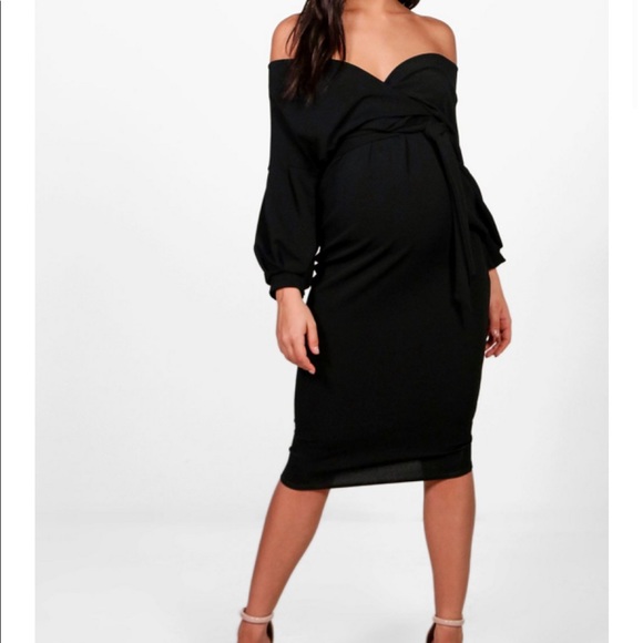 boohoo black maternity dress